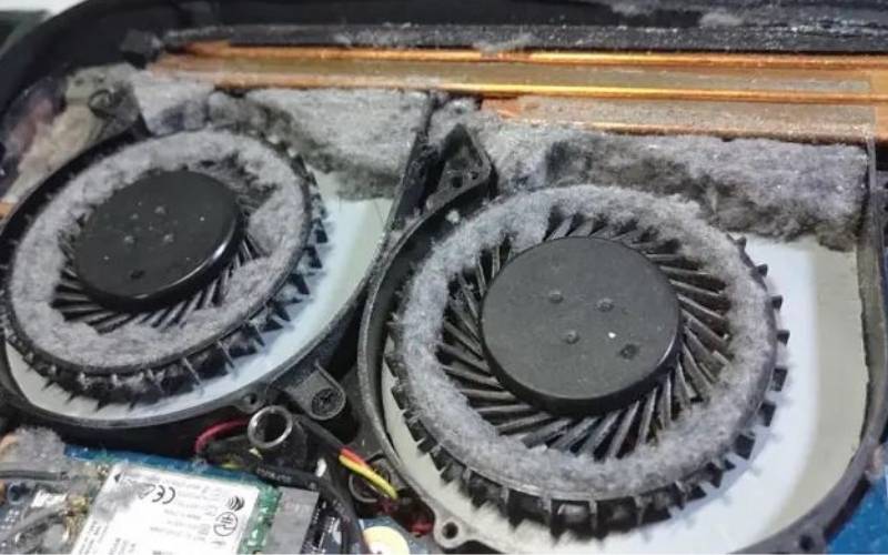 How To Clean Dust From Laptop