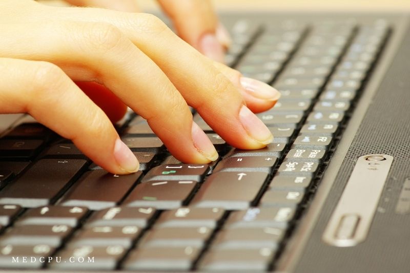 Ultrabook vs laptop - DesignKeyboardTrackpad