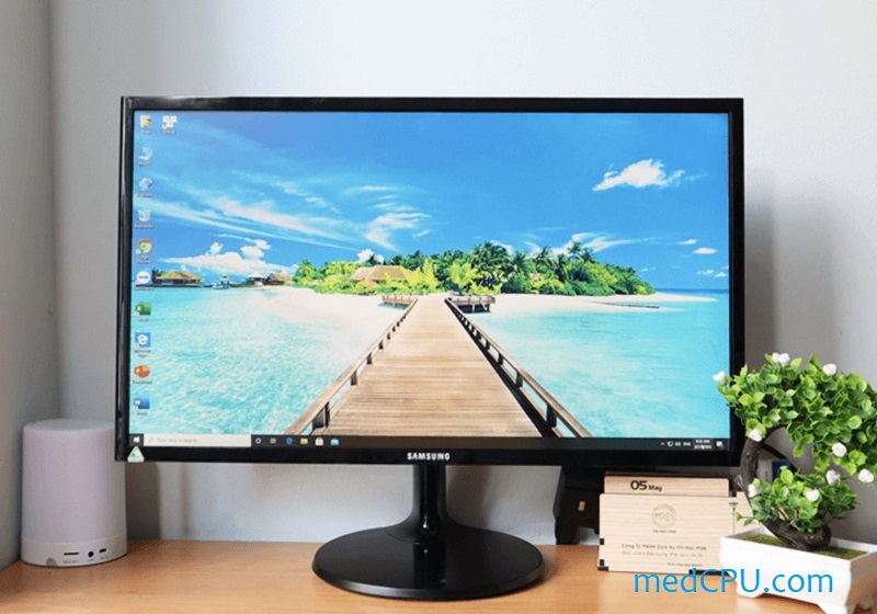 24 Vs 27 Inch Monitor 2022: Which Size is Right For You?