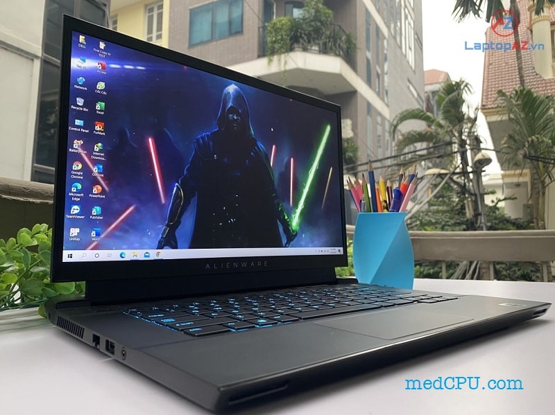 Alienware M15 R3