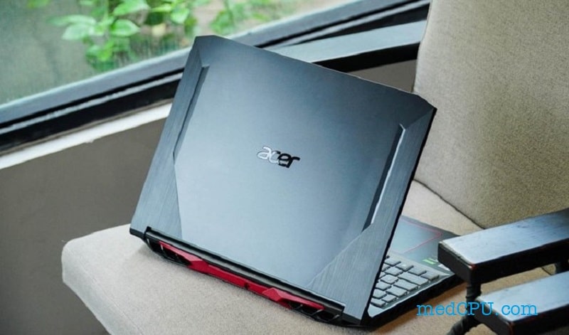 best-gaming-laptop-under-2000-4