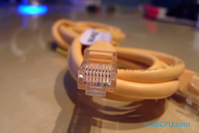 how-to-connect-ethernet-cable-to-laptop2